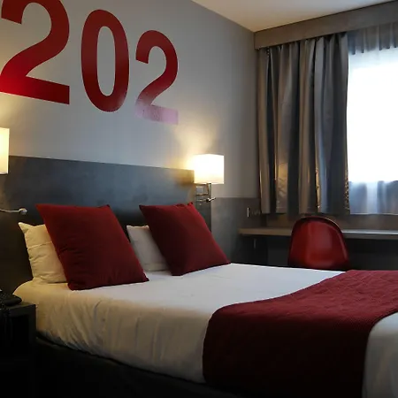 L'hotan Szálloda 3*
