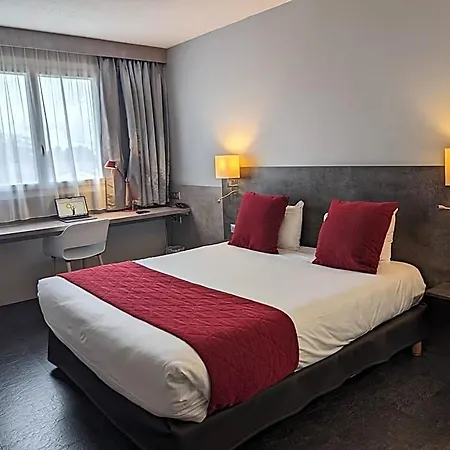 L'hotan 3* Порте-сюр-Гарон