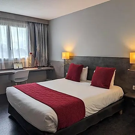 L'hotan 3* Порте-сюр-Гарон