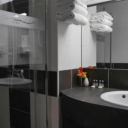 L'hotan 3* Portet-sur-Garonne